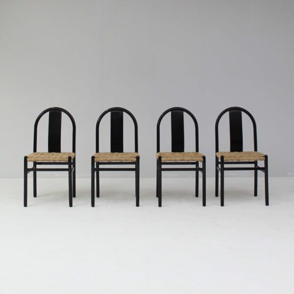 Set black chairs with rotan seating