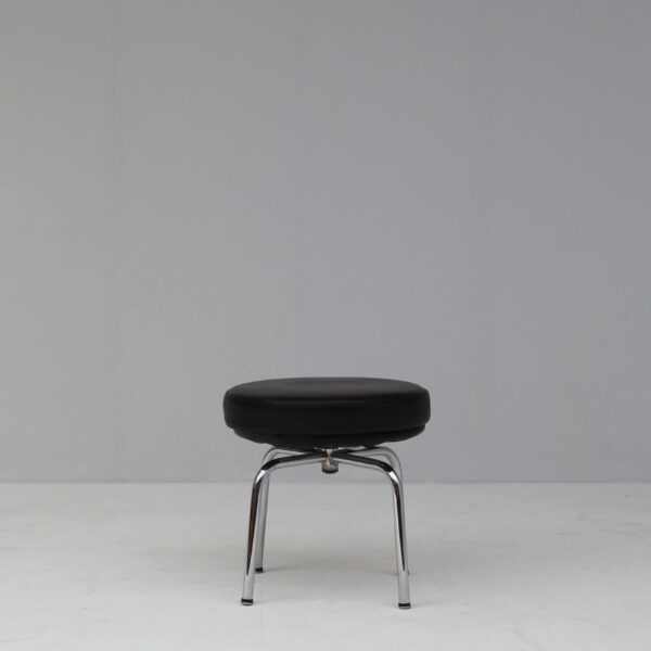 Cassina Tabouret L8